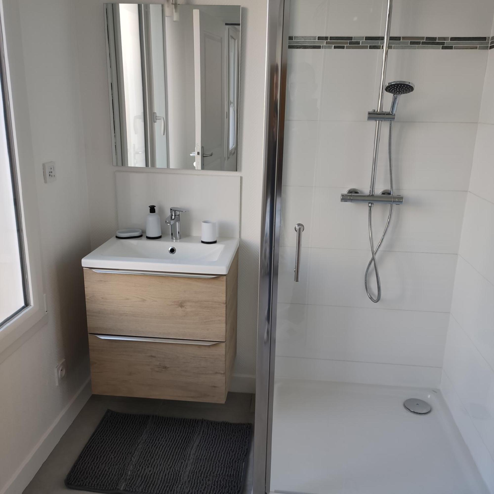 Appartement Cosy Avec Place De Parking Privee Le Mans Exterior photo